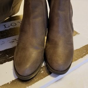 Night out approved! ✔ over the knee boots